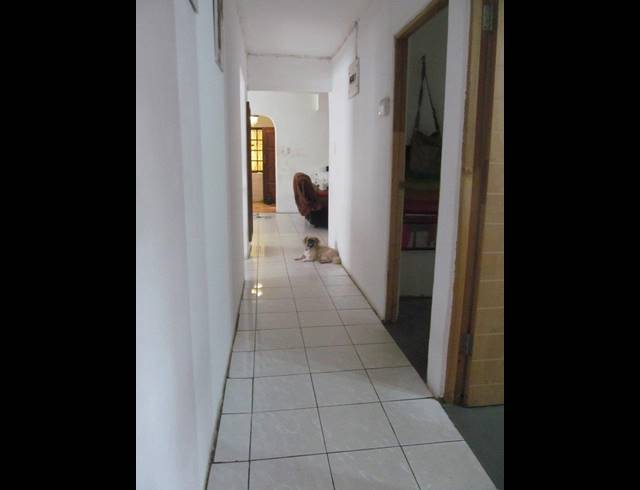 6 BEDROOM HOUSE FOR SALE IN SEA VIEW
